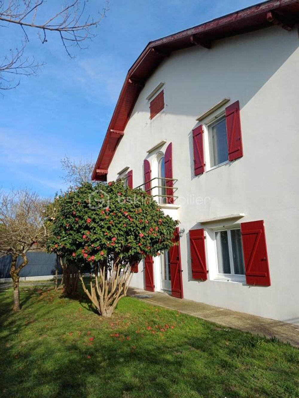 Vente Maison MAISON IDEALE POUR FAMILLE NOMBREUSE  8 chambres de 287M² Riviere saas et gourby