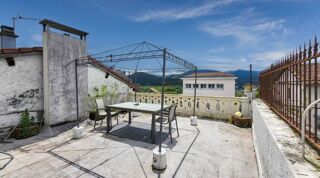  Maison � vendre 9 pi�ces 334 m�