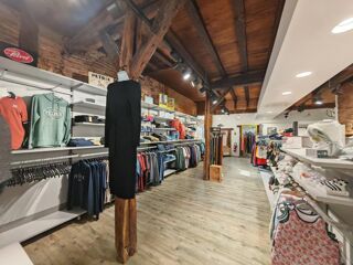  Immeuble à vendre 5 pièces 400 m²