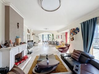  Maison à vendre 8 pièces 240 m²