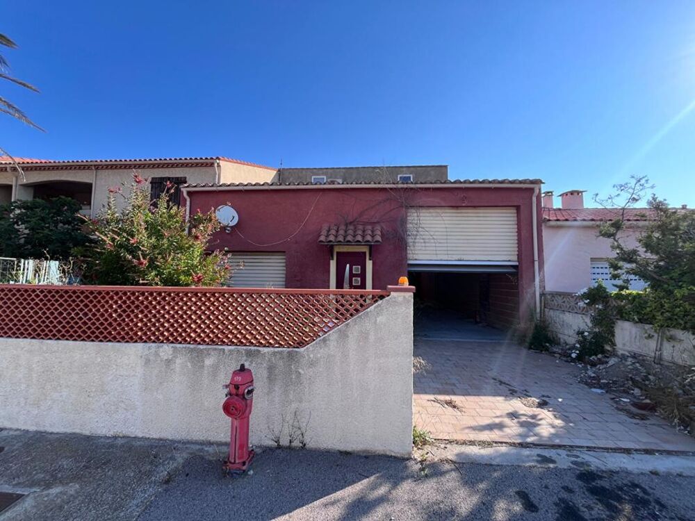 Maison avec vue sur le port de 300 m² avec permis accordé pour divers projets, gros travaux et gros potentiel