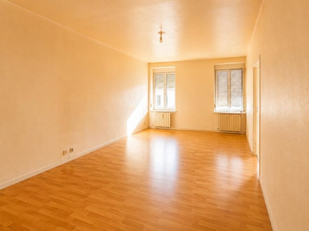 HAYANGE  97 m² à rénover  3 chambres  Stationnement  Investissement ou projet de rénovation