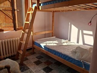  Appartement à louer 5 pièces 100 m²