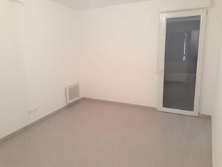  Appartement à louer 3 pièces 56 m²