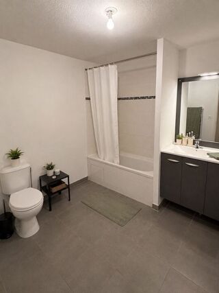  Appartement à louer 2 pièces 53 m²