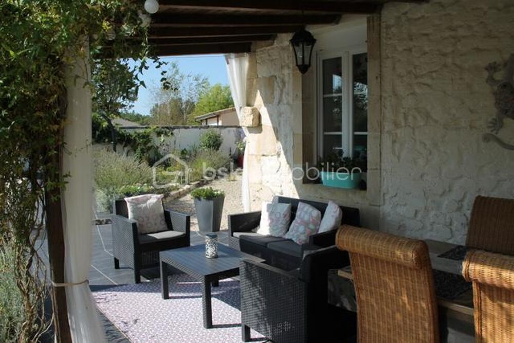 Vente Maison Maison charentaise et son gite avec piscine Clion