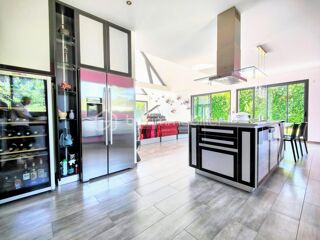  Maison à vendre 10 pièces 239 m²