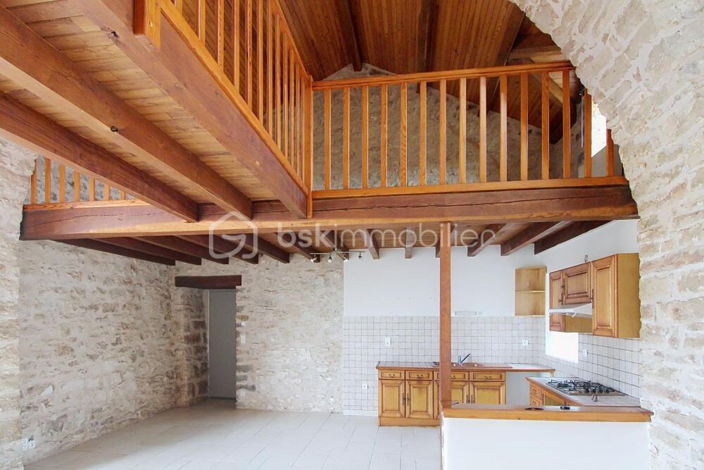 Exeptionnel ! Ancienne grange rénovée, confort moderne et potentiel avec terrain constructible