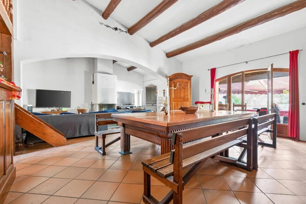 Vente Villa Les Pennes Mirabeau, Villa familiale + 3 logements dépendants Les pennes mirabeau