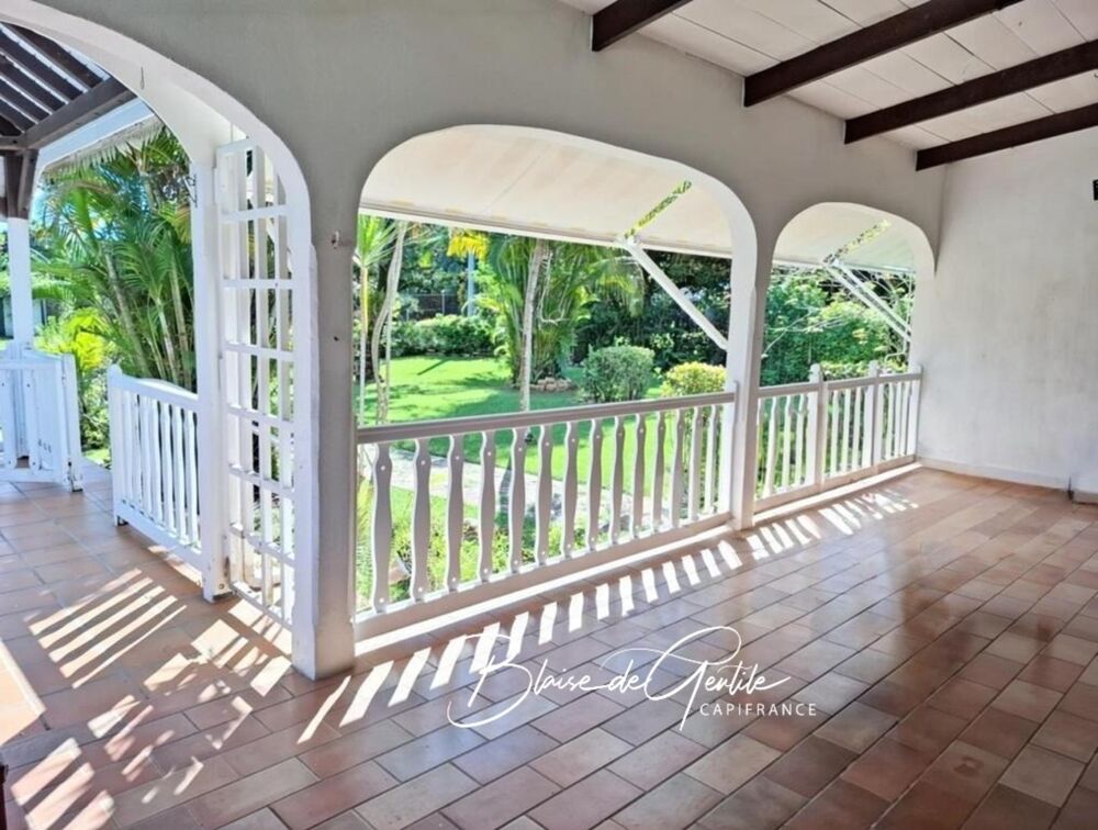 Vente Maison Maison à vendre en exclusivité 5 pièces BAIE MAHAULT (971) Baie mahault