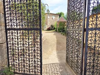  Maison � vendre 8 pi�ces 296 m�