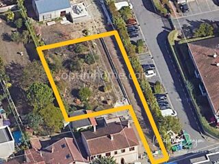  Terrain à vendre 858 m²