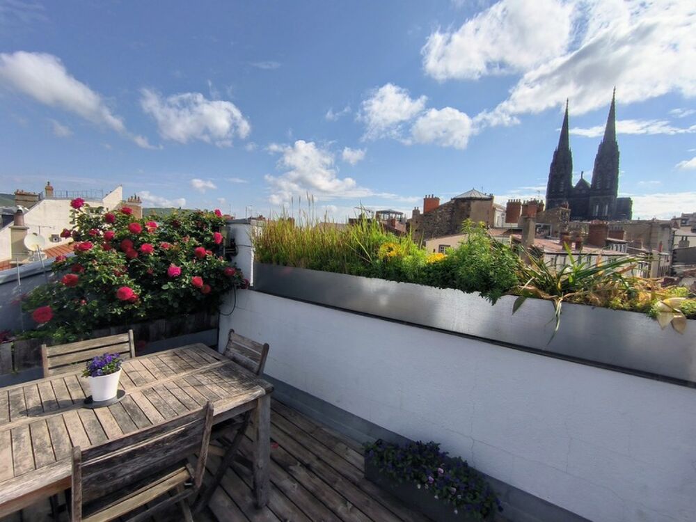 Triplex de caractère, Clermont-Ferrand centre, climatisé, 6 pièces, 150 m², terrasse, balcons et vues dégagées