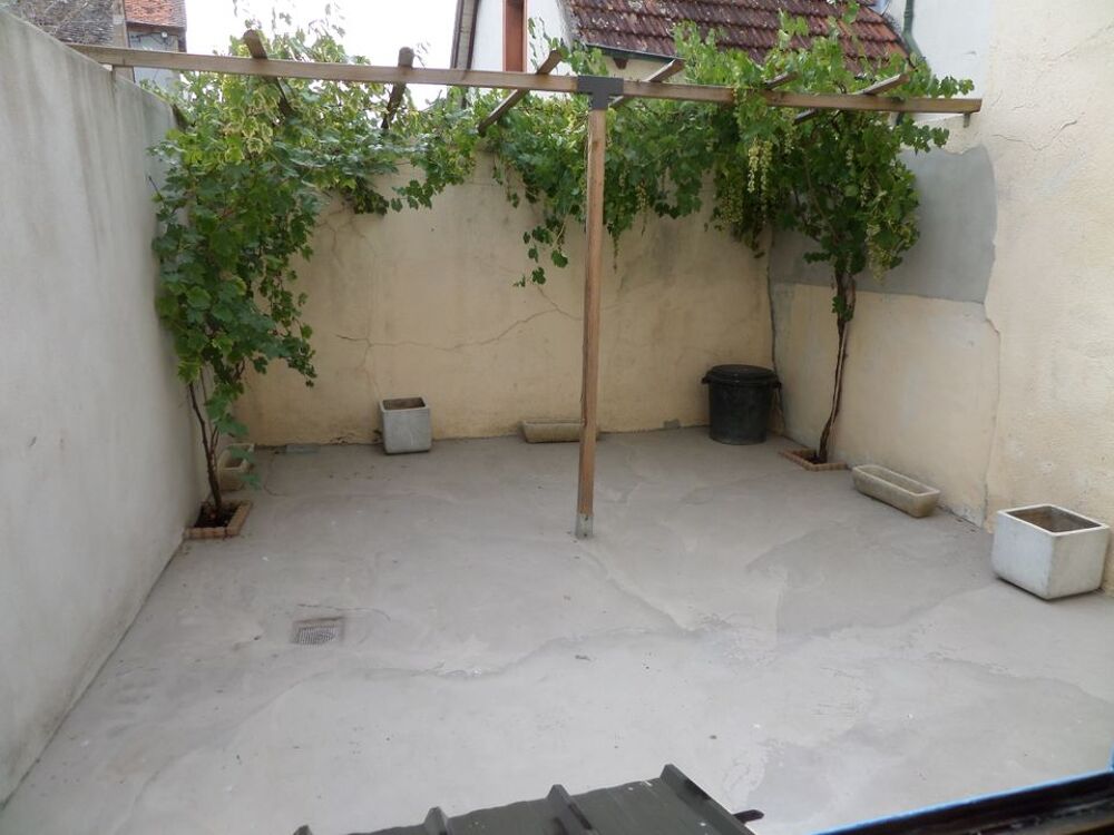 Location Maison Maison de 120m2 à louer sur Villefranche-d'Allier Villefranche d allier