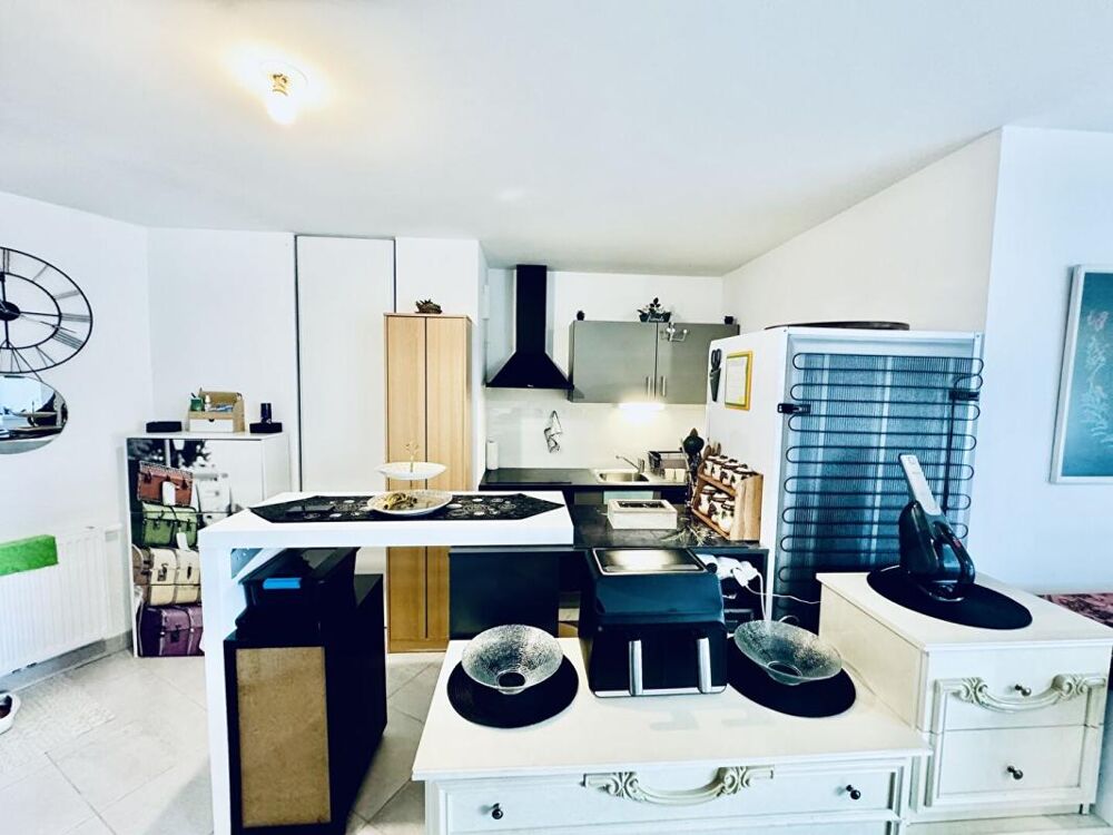 T2 ? 49 m² + terrasse 20 m² + parking