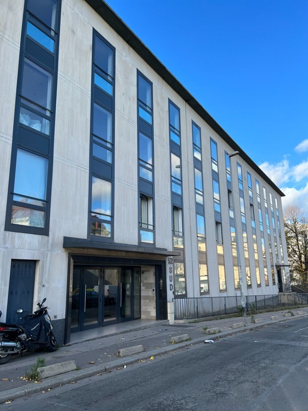   Local/bureau à vendre SAINT DENIS (93) 