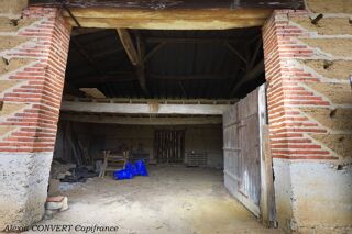  Remise / Grange à vendre 4 pièces 330 m²