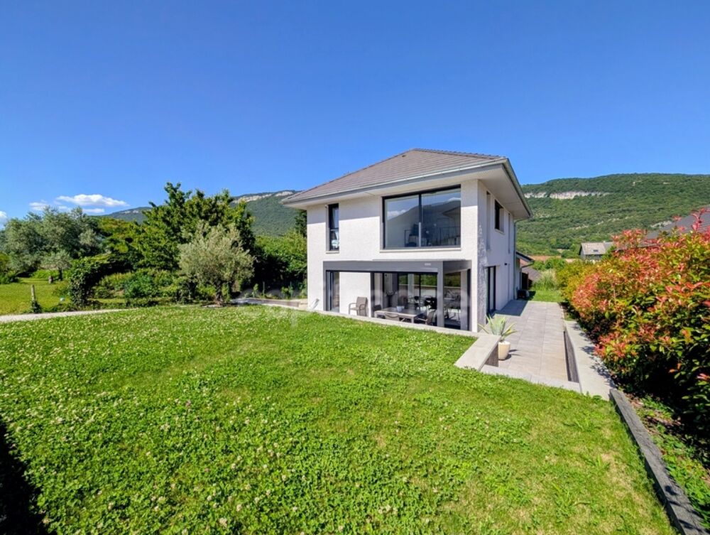 Maison récente à vendre 4 pièces de 123 m² avec jardin