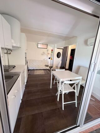  Appartement à louer 1 pièce 22 m²