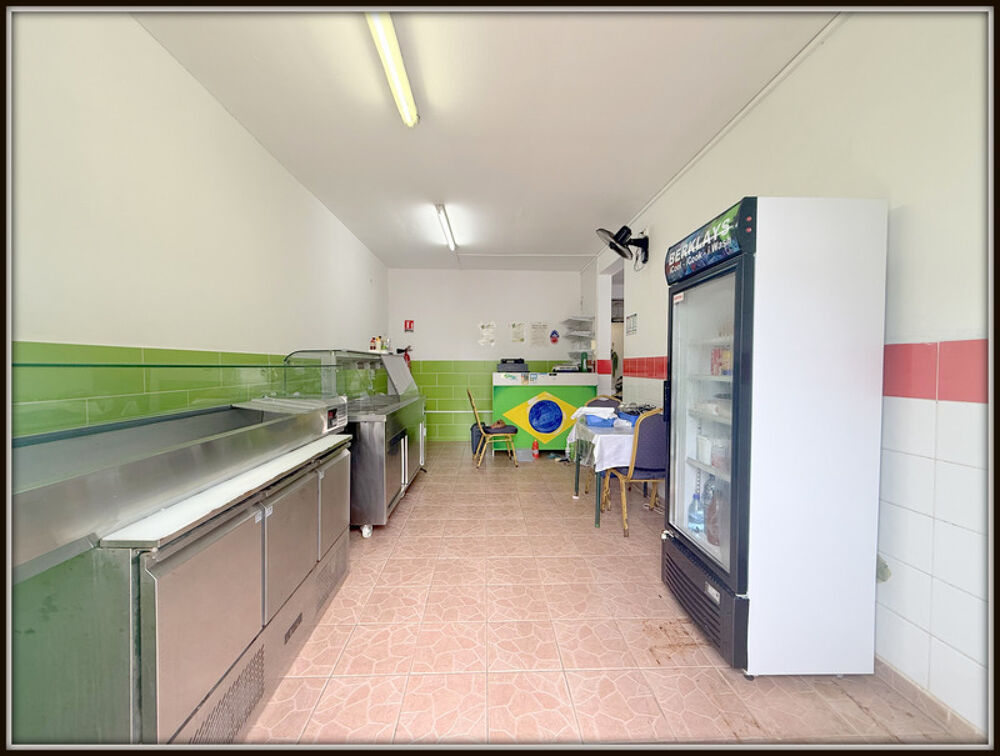 Vente Immeuble A VENDRE A CAYENNE UN IMMEUBLE DE RAPPORT DE 167m² - 1 LOCAL DE 98m² - 1 APPARTEMENT T3 DE 51m² - 1 STUDIO DE 18m² - AU PRIX DE Cayenne