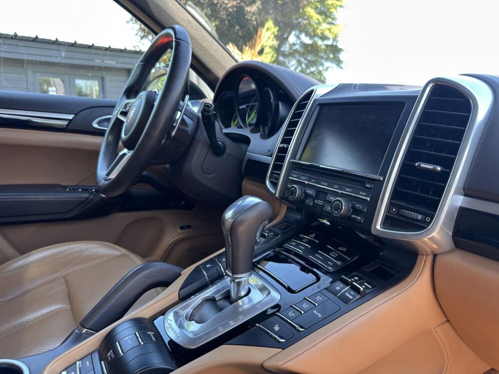 Cayenne HYBRID 2015 occasion 28500 Charpont