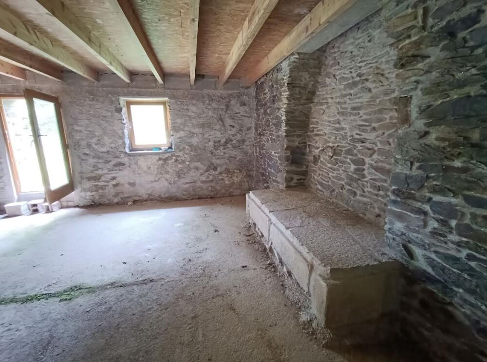 29540 Spézet maison en pierres à totalement aménager
