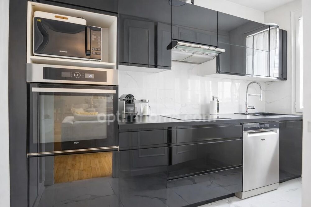 16000 Angoulême - Appartement de standing  Grand espace de 150 m²  Plateau dAngoulême  3 chambres  2 suites parentales  3
