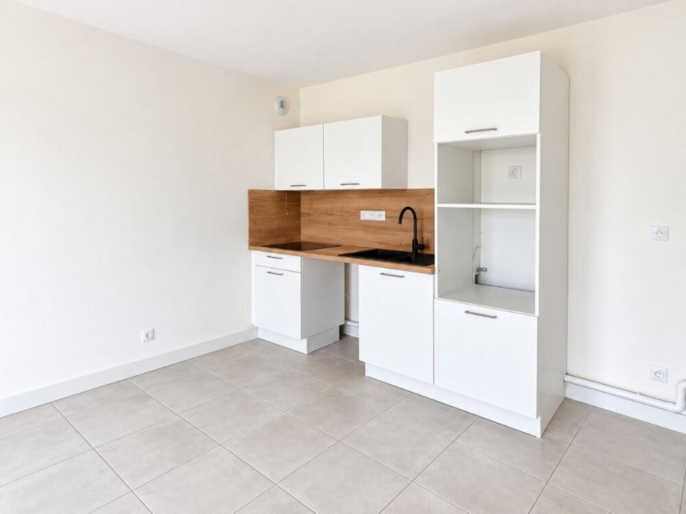 T4 NEUF avec balcon et parking au PONTET