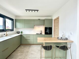  Maison  vendre 9 pices 127 m