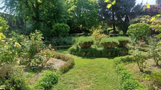  Propriété/château à vendre 8 pièces 253 m²
