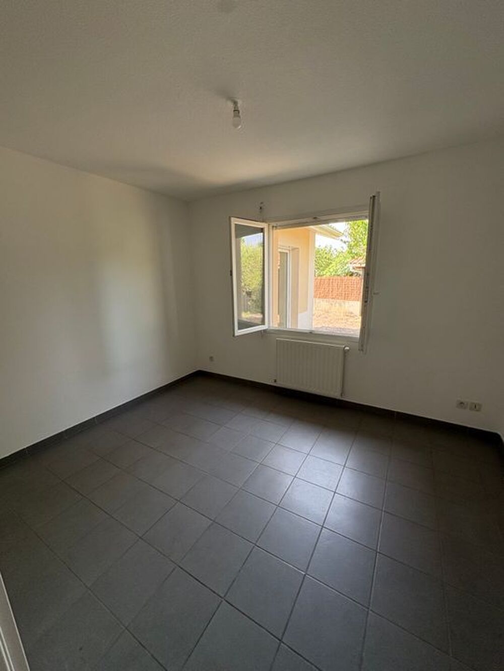 Maison de 111m2 à louer sur Saint-Médard-d'Eyrans