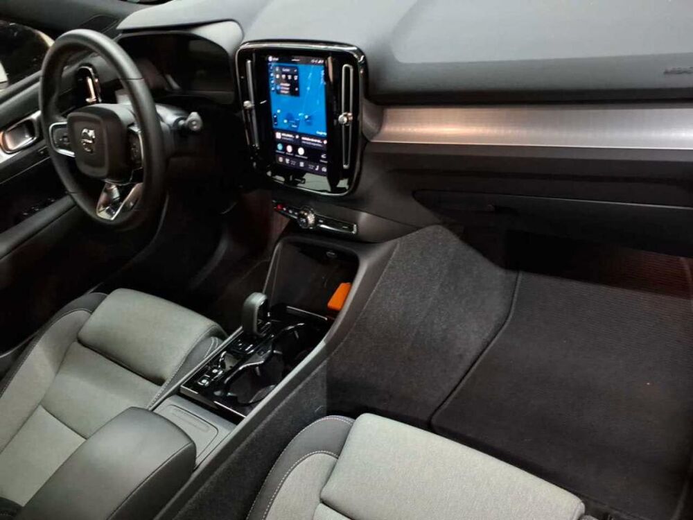 XC40 B3 Core – Bo&icirc;te automatique DKG Harman Kardon 2023 occasion 33000 Bordeaux