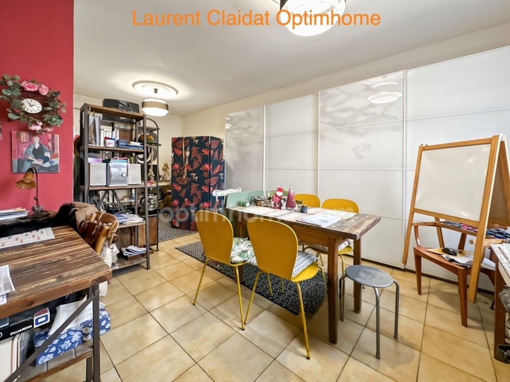 MAISON ENV.81M2  PROCHE IUT  2 CHAMBRES  COUR 50 m² SANS VIS-À-VIS