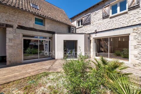   Maison en pierre 6 pices sur la commune de MAYAC (24) Maison - 6 pice(s) - 182 m