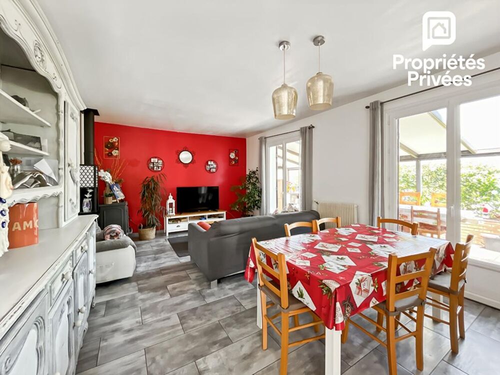 Maison familiale 4 chambres + 1 T2 + 2 studios