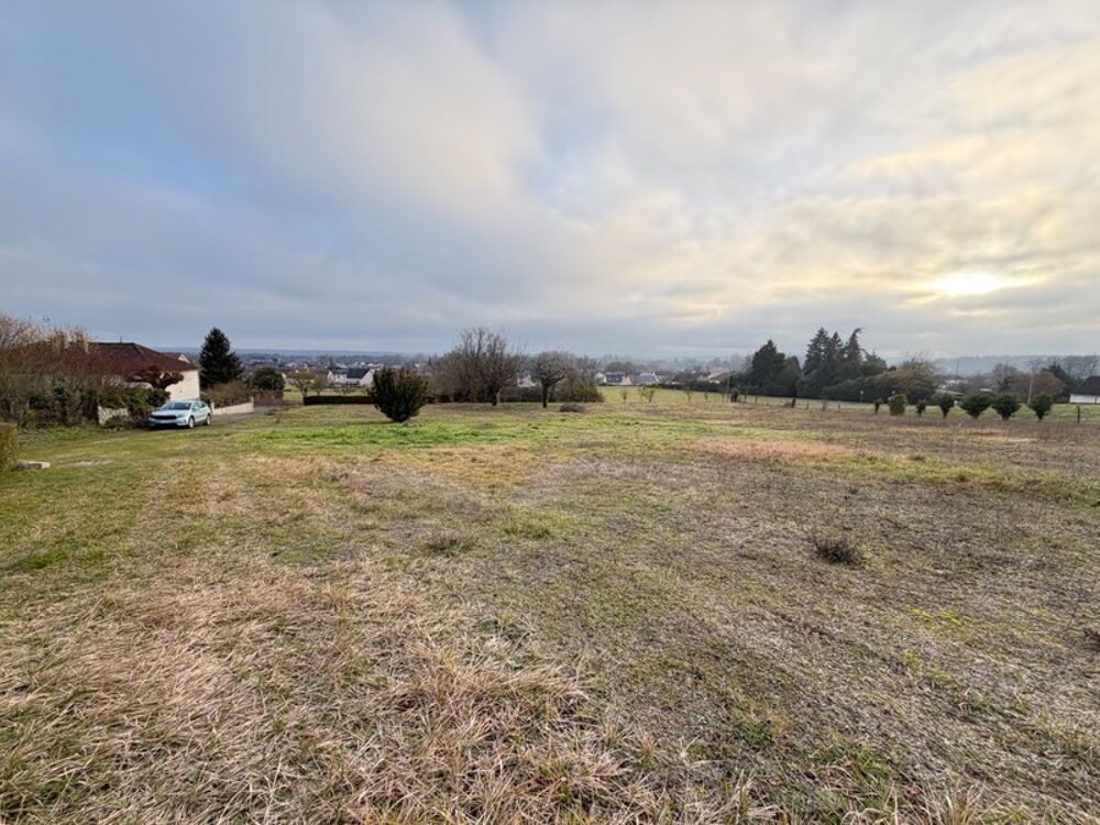 Vente Terrain Terrain de plus de 7 200 m² avec près de 4 800 m² exploitables – Rare sur le secteur ! Aubigne racan