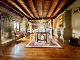  Propri�t�/ch�teau � vendre 8 pi�ces 306 m�