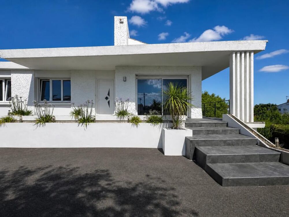 Vente Maison Maison entre port et plage de 190 m² aux Sables-d'Olonne Les sables d olonne