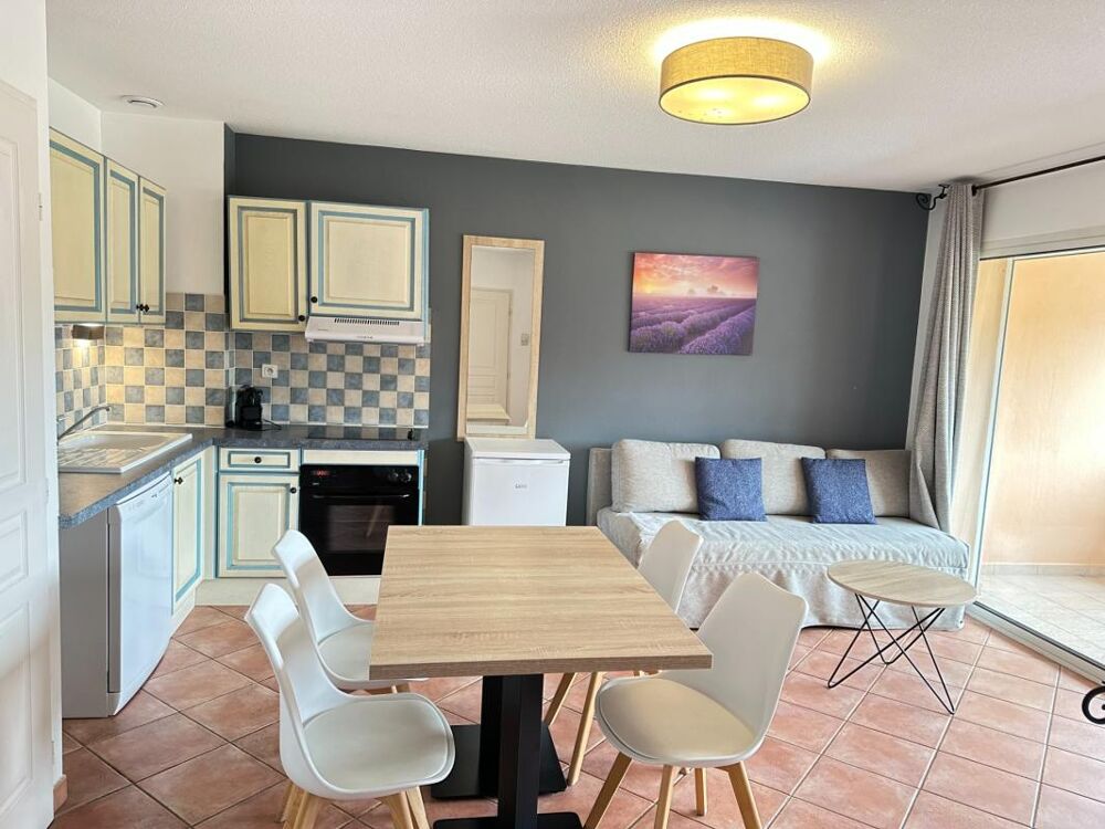 A vendre Gréoux les Bains, T2 avec bail commercial dans Résidence
