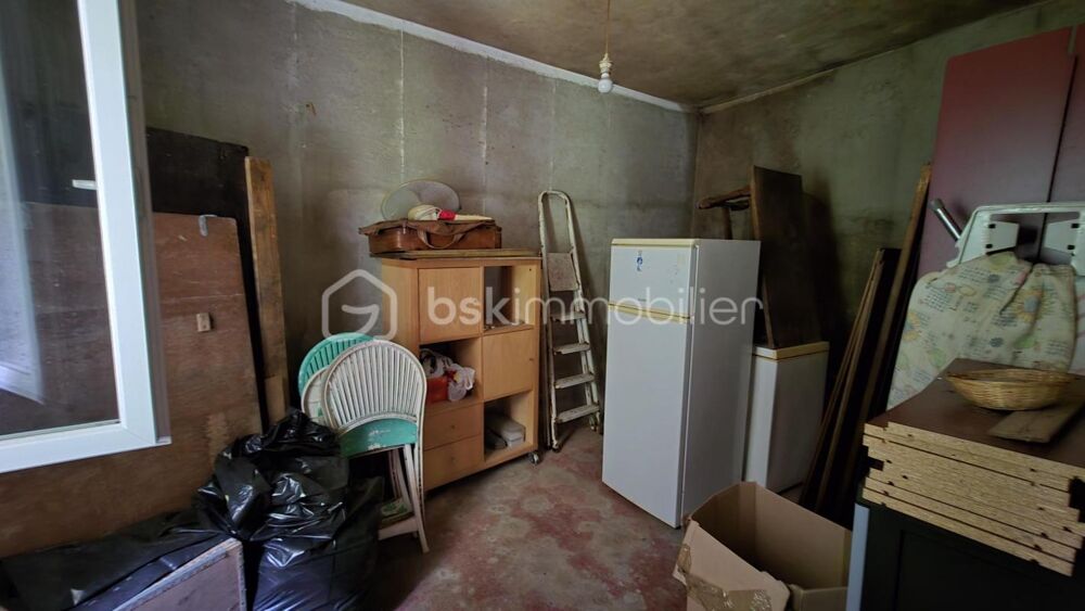 Vente Maison Maison à rénover intégralement – Vaste terrain de près de 2 500 m² Vandrimare