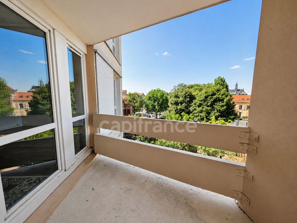 Vente Appartement Appartement F3 avec loggia et parking - proche commerces et gare Corbeil essonnes