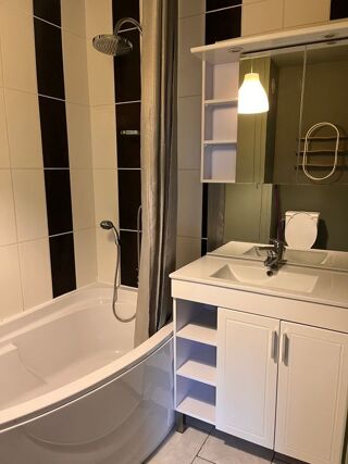  Appartement à louer 1 pièce 34 m²
