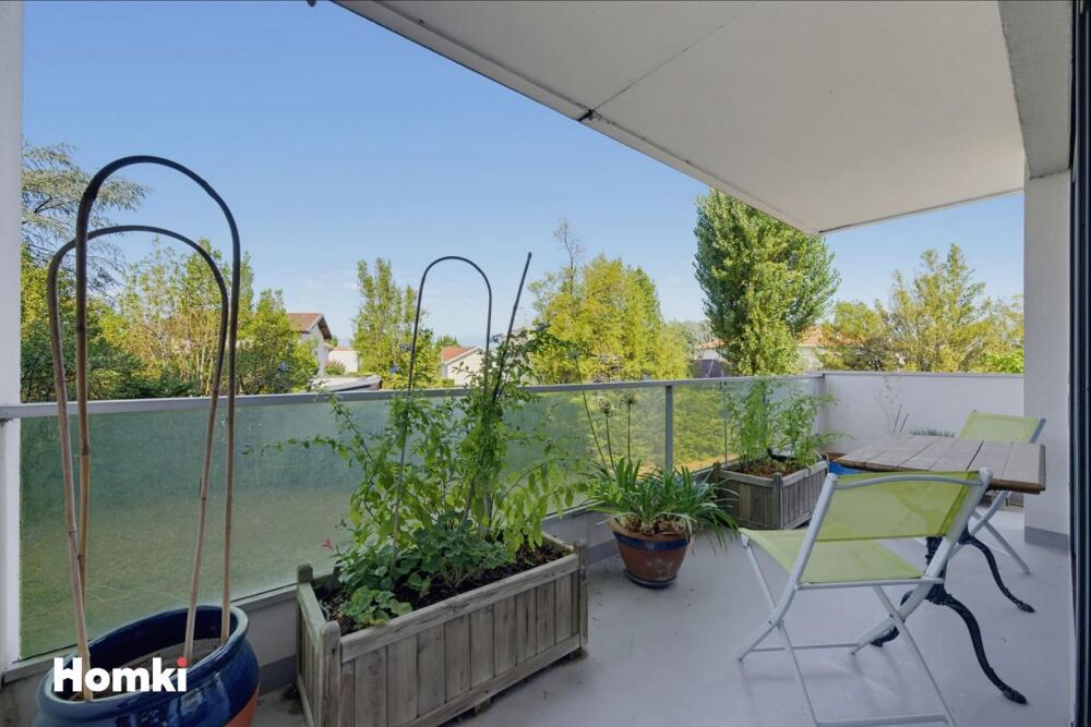 Appartement T5 de 96 m² à Bordeaux 33000, Rue Caillou