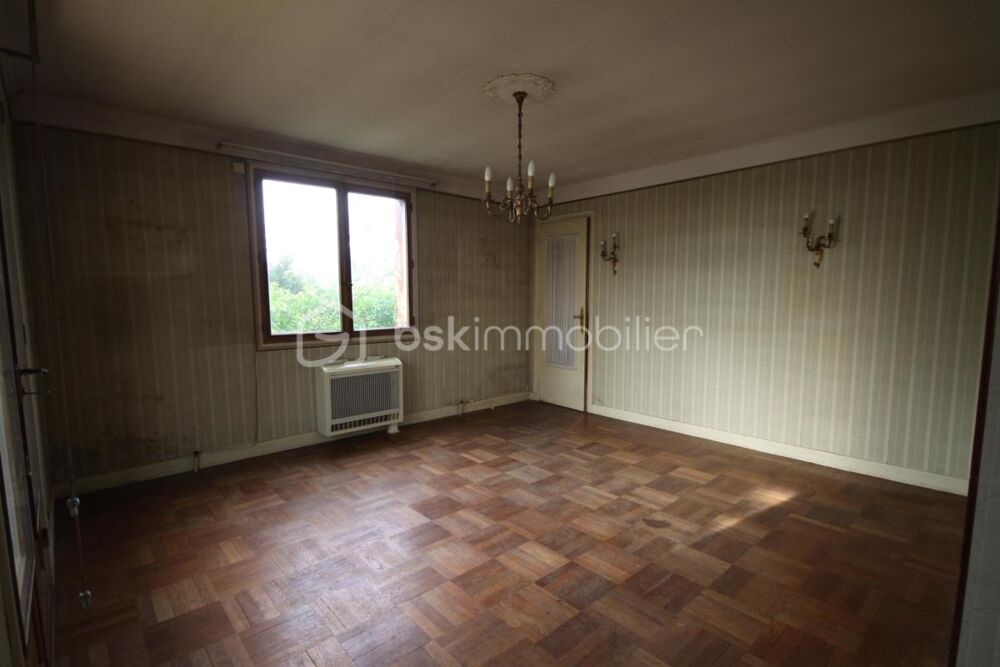 Vente Maison Maison individuelle sur sous-sol total **A RENOVER** Maisse