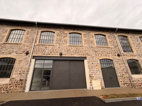   Magnifique plateau à vendre sur CHAPONOST (69), local d'activité atypique d'une surface de 192 m² au sein de la zone artisanale 