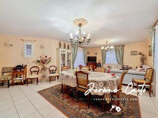  Villa  vendre 4 pices 350 m