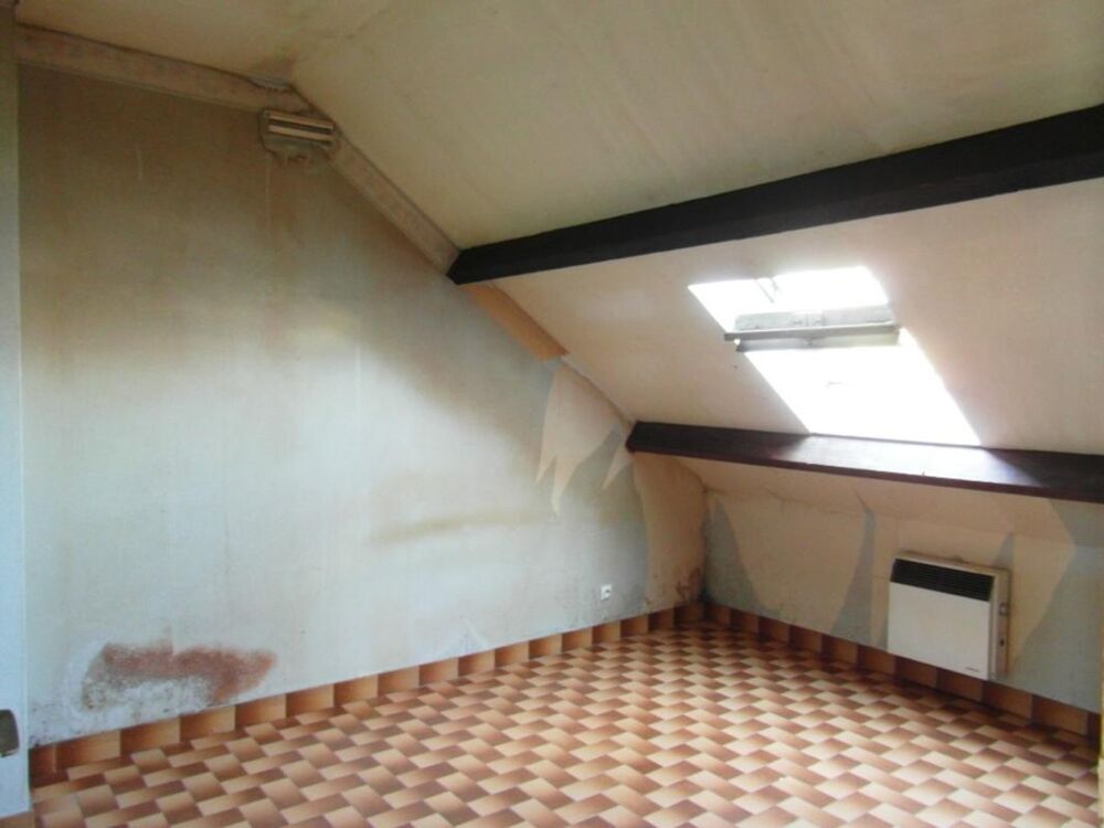 TREMBLAY EN FRANCE (93) - DPE D - APPARTEMENT T3 A RENOVER AVEC PARKING DANS PETITE RESIDENCE A PRIX FOU