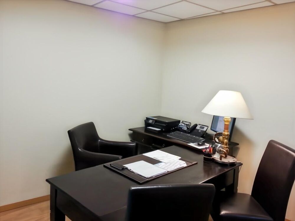 Vente Maison Ensemble Immobilier Local commercial + appartement en duplex, avec courette Etampes