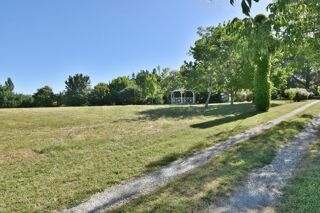  Propriété/château à vendre 5 pièces 146 m²