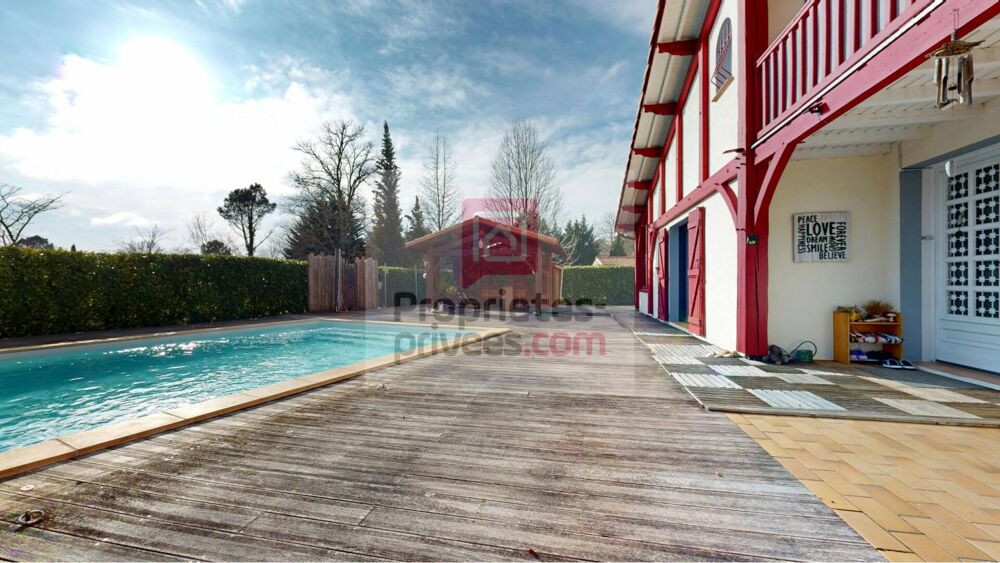 Vente Maison Belle Landaise de 201m², parc arboré, piscine Biscarrosse